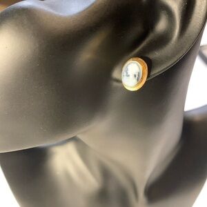 18k gold and blue agate cameo post earrings. Made in Italy.